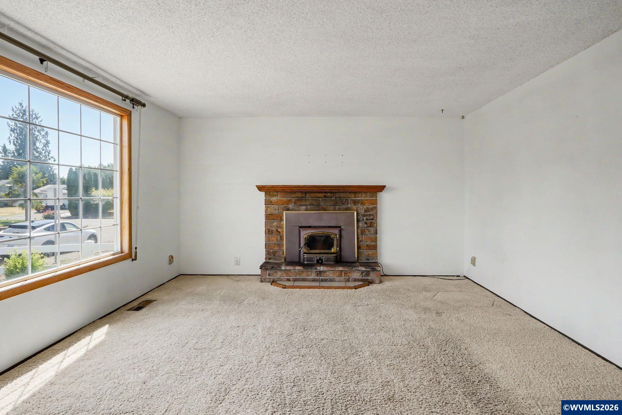 4755 Countess Court Northeast Salem, OR 97301 - Photo 7 of 34