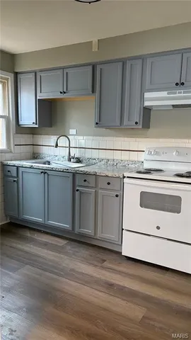 $88,500 | 2018 Raven Drive, St. Louis, MO 63133