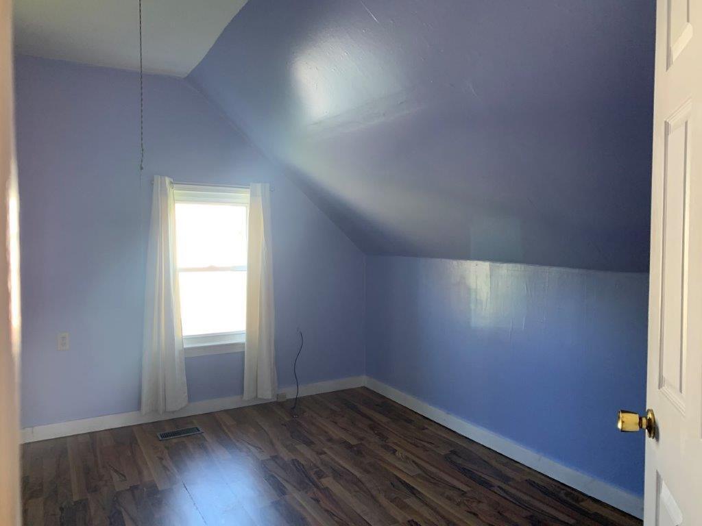 5 Hinckley Road Fairfield, ME 04937 - Photo 8 of 12 9