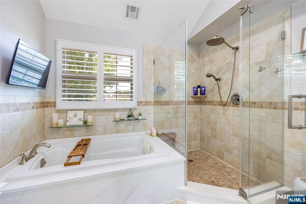 8 Ferndale Place Pompton Plains, NJ 07444 - Photo 29 of 49