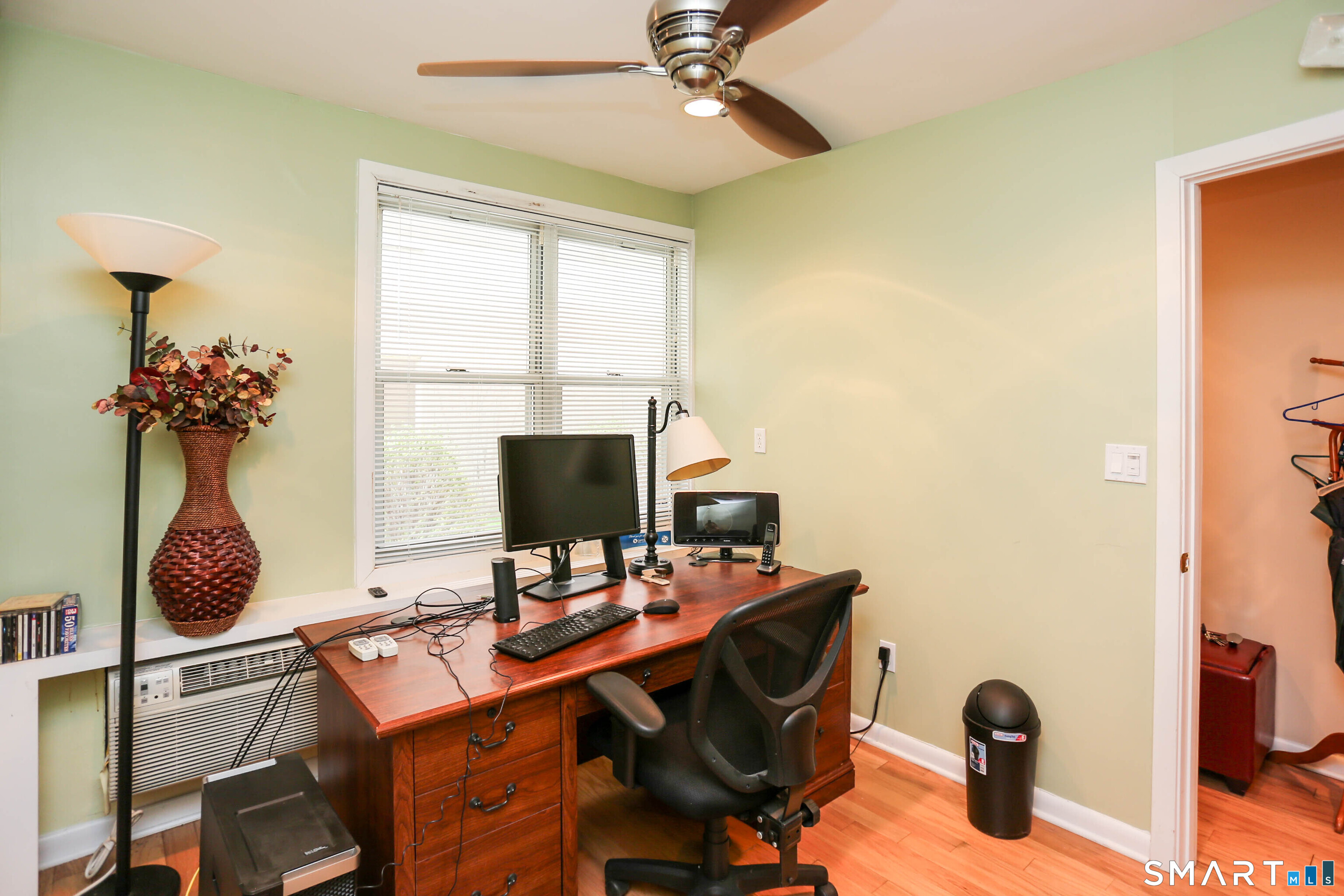 700 Summer Street, Unit 1F Stamford, CT 06901 - Photo 13 of 18