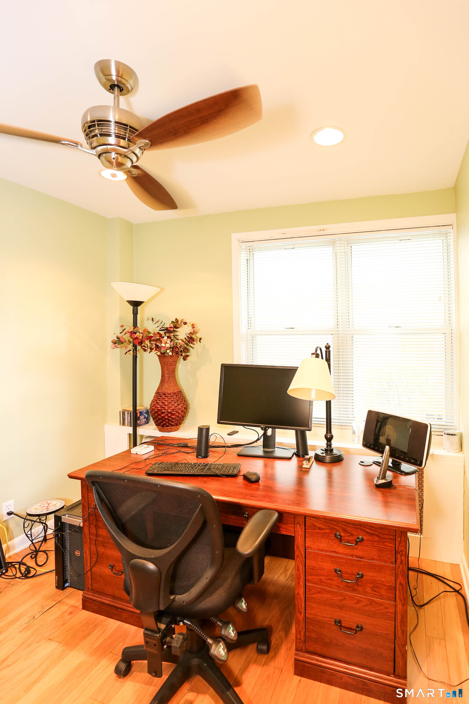 700 Summer Street, Unit 1F Stamford, CT 06901 - Photo 14 of 18