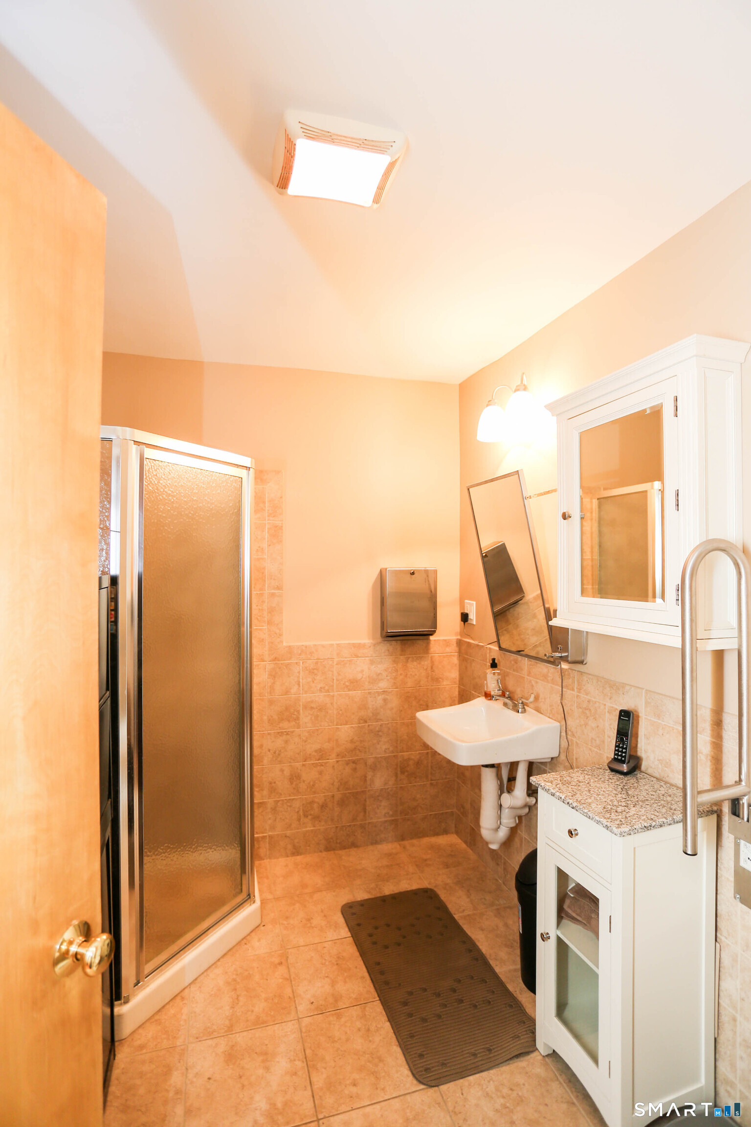 700 Summer Street, Unit 1F Stamford, CT 06901 - Photo 8 of 18