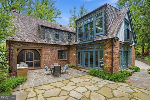 $2,850,000 | 7835 Hampden Lane, Bethesda, MD 20814