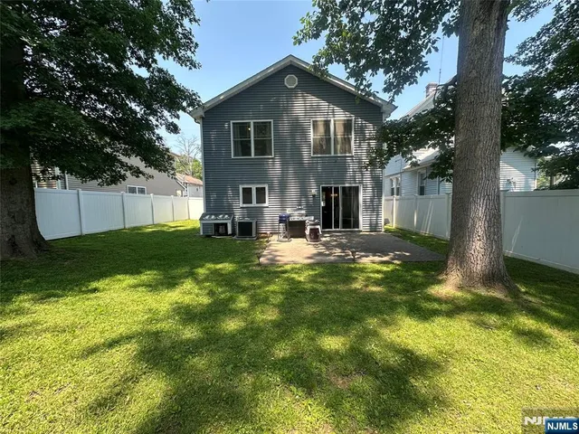 $569,900 | 250 East 9th Avenue, Roselle, NJ 07203