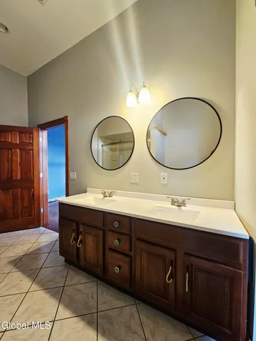 $1,400 | 305 Main Street, Unit 2, Schoharie, NY 12157