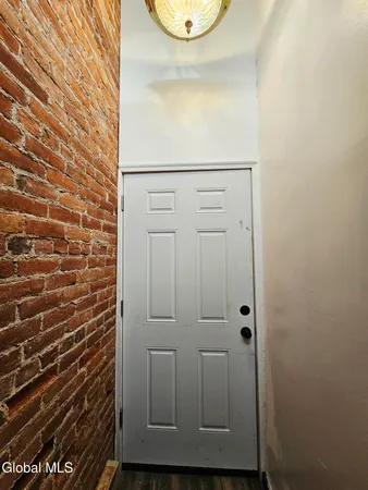 $1,400 | 305 Main Street, Unit 2, Schoharie, NY 12157