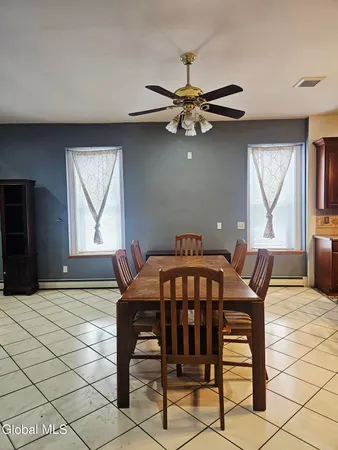 $1,400 | 305 Main Street, Unit 2, Schoharie, NY 12157