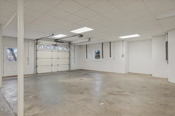 $1,300,000 | 176 Country Acres Drive, Elizabethton, TN 37643