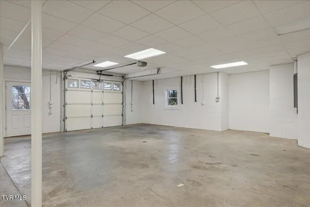 $1,500,000 | 176 Country Acres Drive, Elizabethton, TN 37643