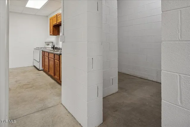 $1,500,000 | 176 Country Acres Drive, Elizabethton, TN 37643