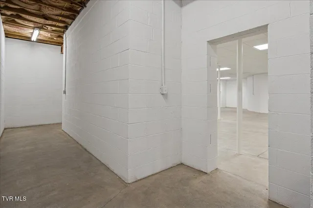 $1,500,000 | 176 Country Acres Drive, Elizabethton, TN 37643