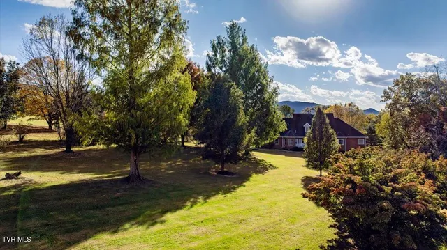 $1,500,000 | 176 Country Acres Drive, Elizabethton, TN 37643