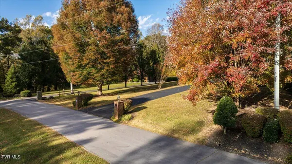 $1,300,000 | 176 Country Acres Drive, Elizabethton, TN 37643