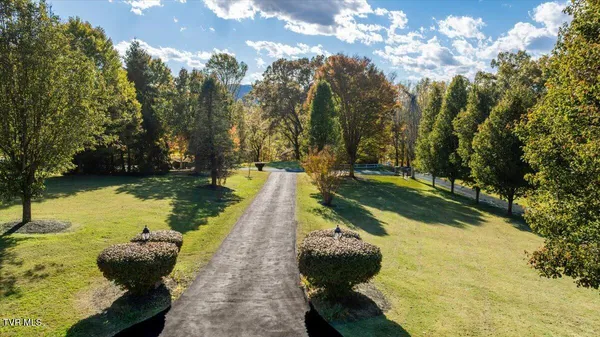 $1,300,000 | 176 Country Acres Drive, Elizabethton, TN 37643