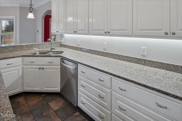 $1,300,000 | 176 Country Acres Drive, Elizabethton, TN 37643