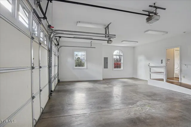 $1,500,000 | 176 Country Acres Drive, Elizabethton, TN 37643