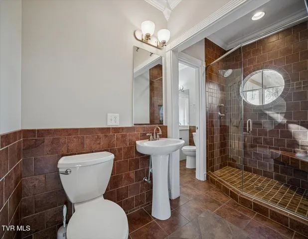 $1,500,000 | 176 Country Acres Drive, Elizabethton, TN 37643