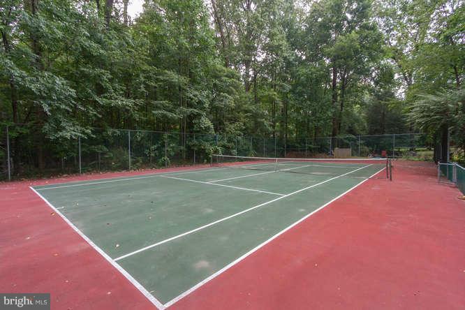 2367 Hunter Mill Road Vienna, VA 22181 - Photo 22 of 30 Tennis Court