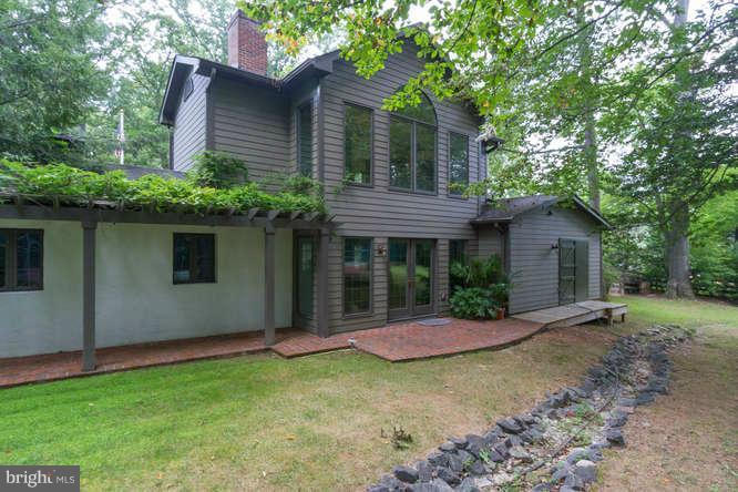 2367 Hunter Mill Road Vienna, VA 22181 - Photo 24 of 30 Guest House