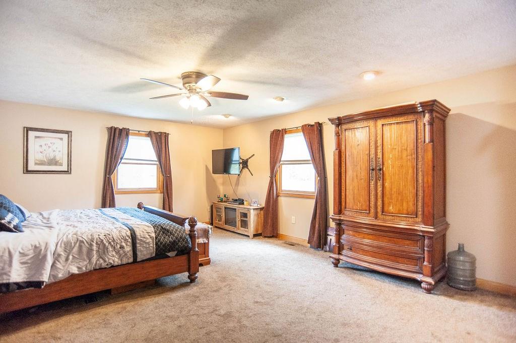 8252 Hayworth Road Indianapolis, IN 46221 - Photo 18 of 40 Gallery Image 18