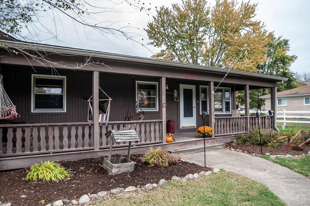 8252 Hayworth Road Indianapolis, IN 46221 - Photo 3 of 40 Gallery Image 3