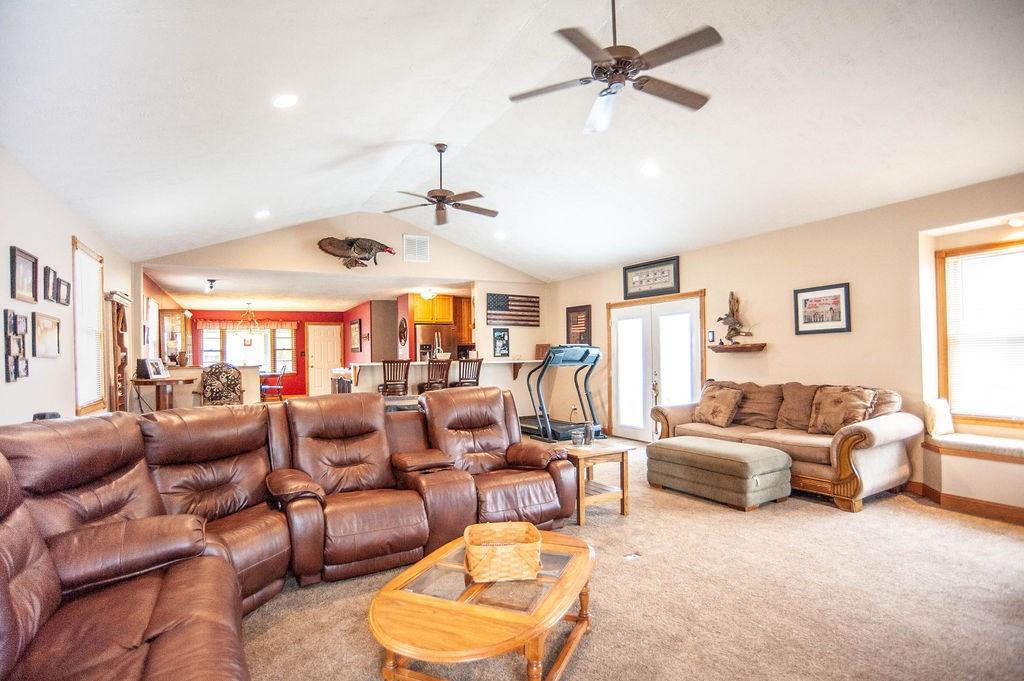 8252 Hayworth Road Indianapolis, IN 46221 - Photo 8 of 40 Gallery Image 8