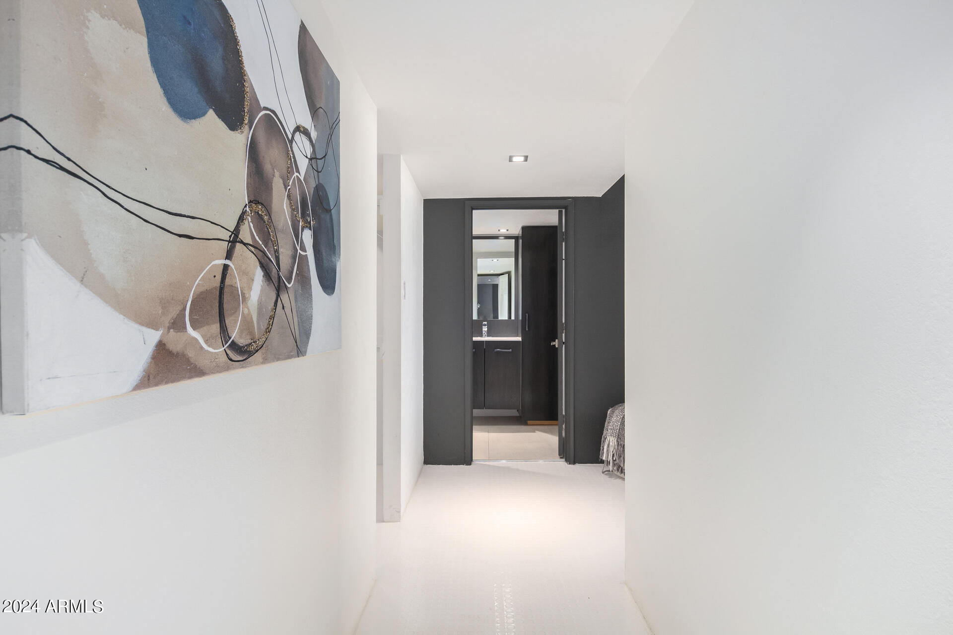 207 West Clarendon Avenue, Unit F8 Phoenix, AZ 85013 - Photo 13 of 28 0015-15 - Clarendon