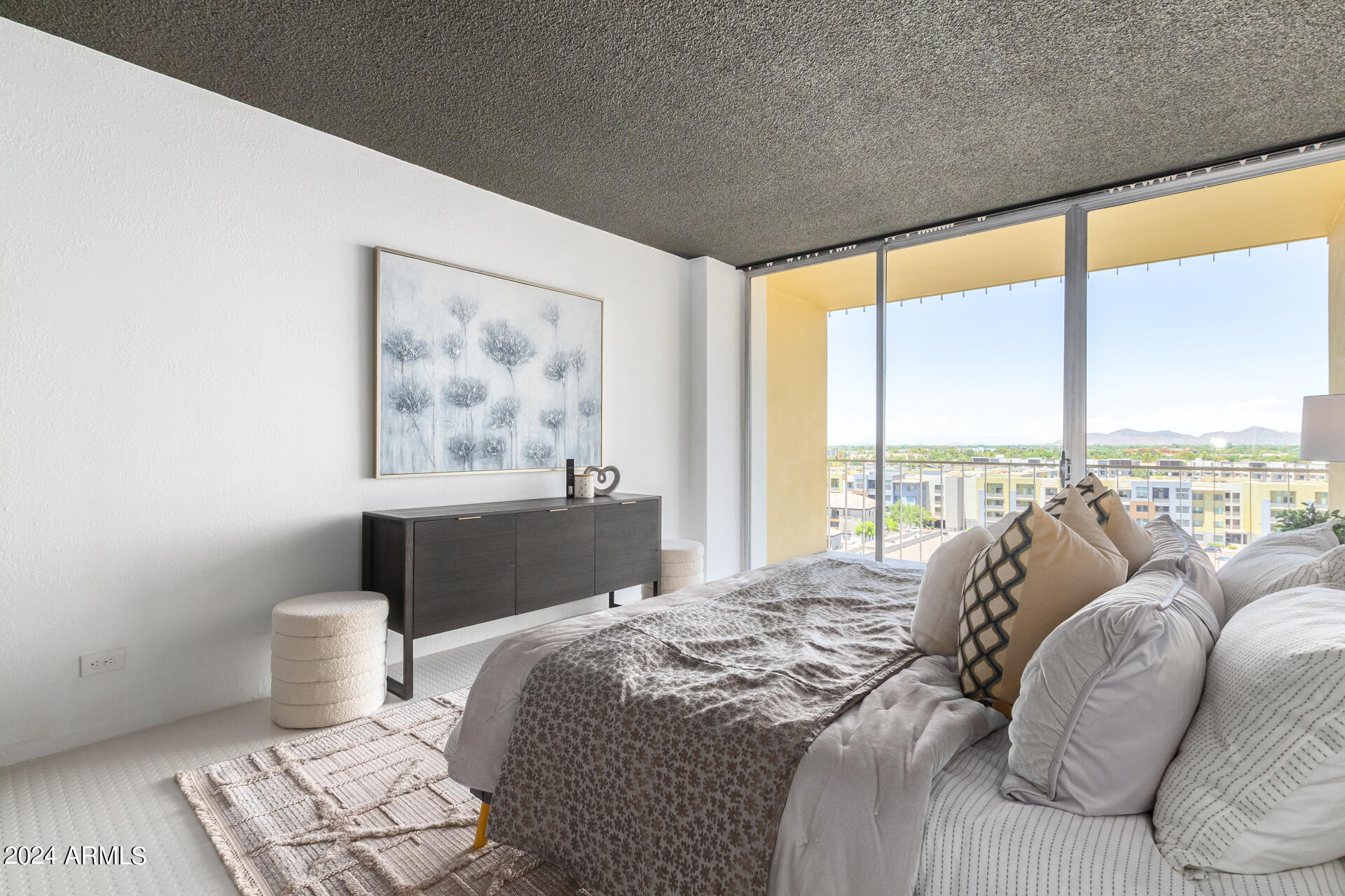 207 West Clarendon Avenue, Unit F8 Phoenix, AZ 85013 - Photo 14 of 28 0016-16 - Clarendon