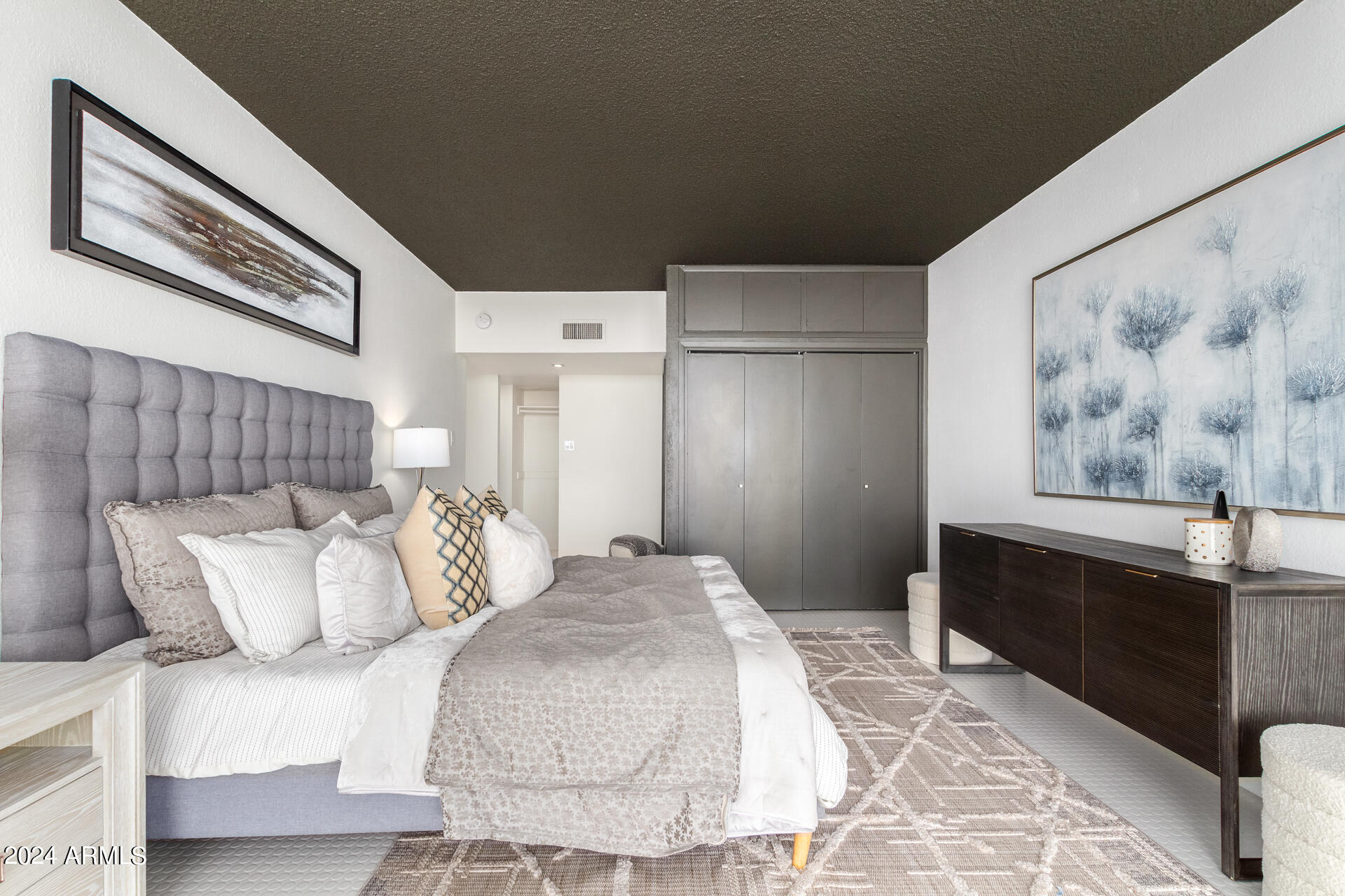 207 West Clarendon Avenue, Unit F8 Phoenix, AZ 85013 - Photo 16 of 28 0018-18 - Clarendon