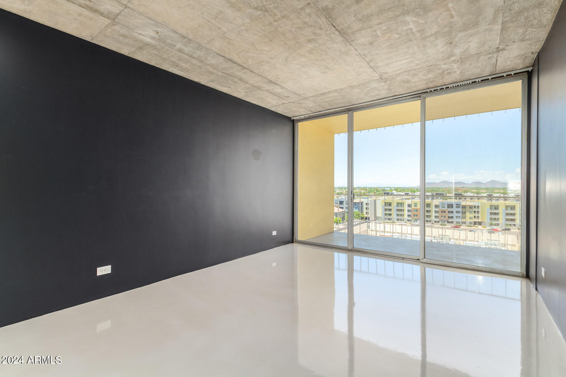 207 West Clarendon Avenue, Unit F8 Phoenix, AZ 85013 - Photo 21 of 28 0012-11 - Clarendon