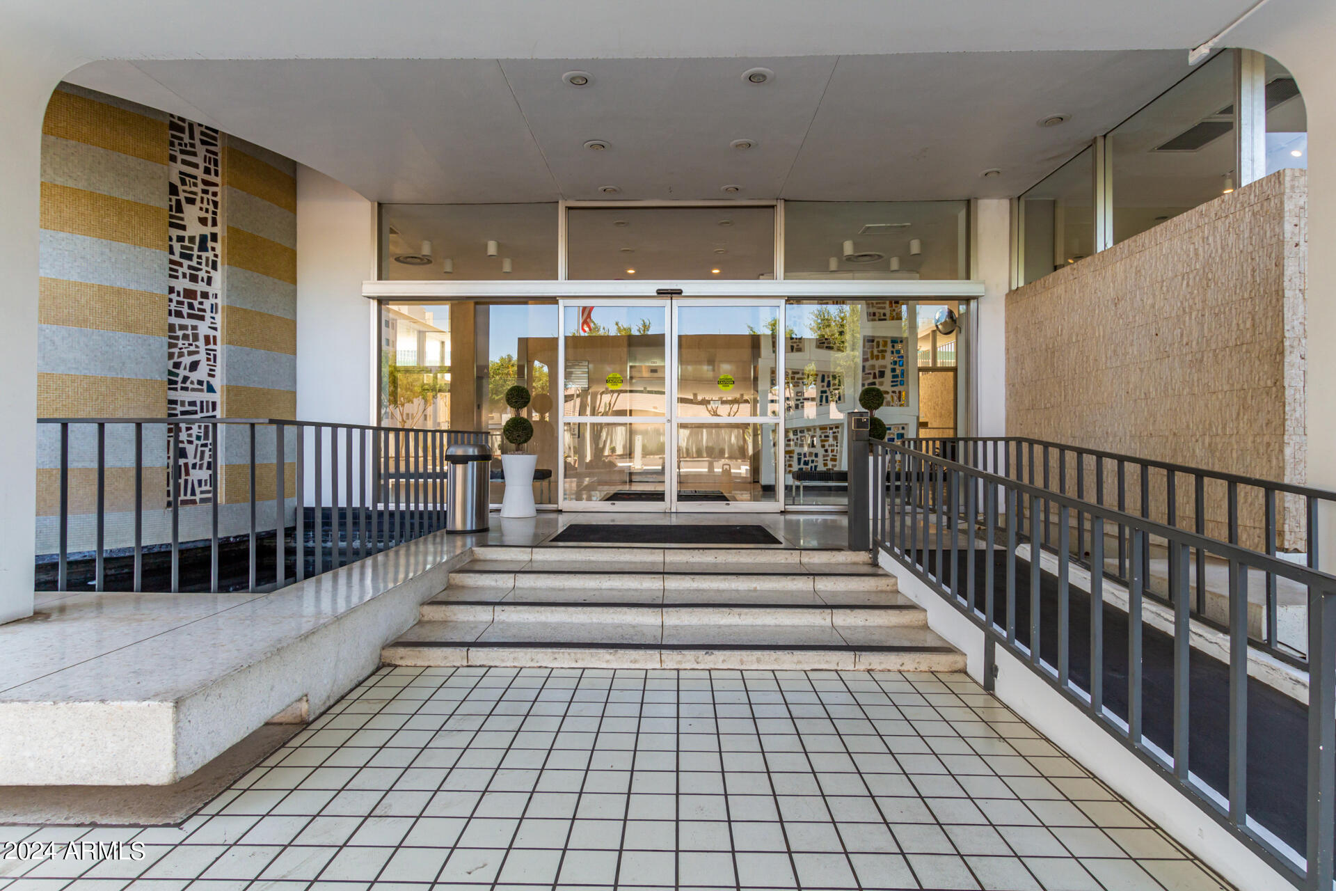 207 West Clarendon Avenue, Unit F8 Phoenix, AZ 85013 - Photo 28 of 28 0002-01 - Clarendon