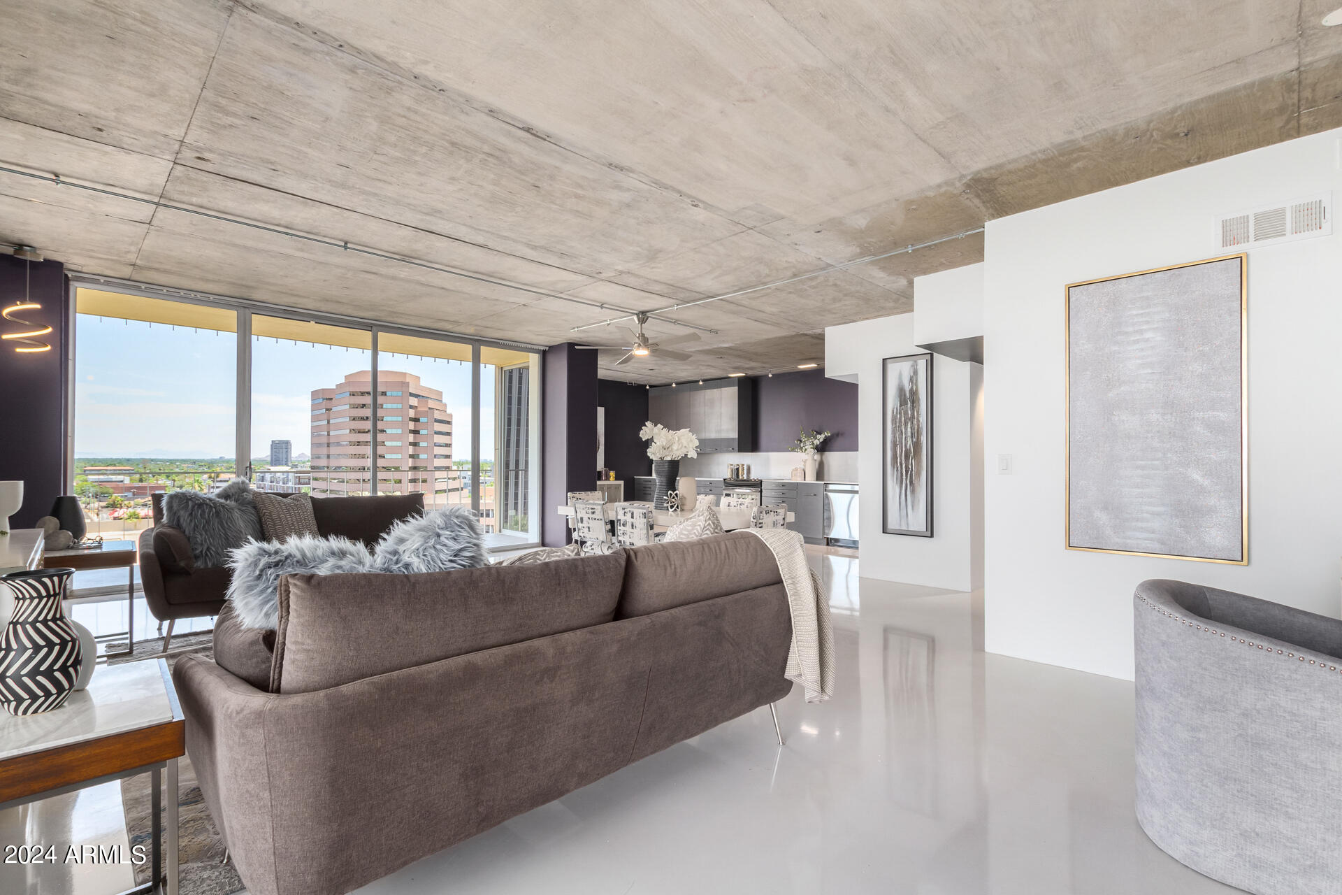 207 West Clarendon Avenue, Unit F8 Phoenix, AZ 85013 - Photo 6 of 28 0004-04 - Clarendon