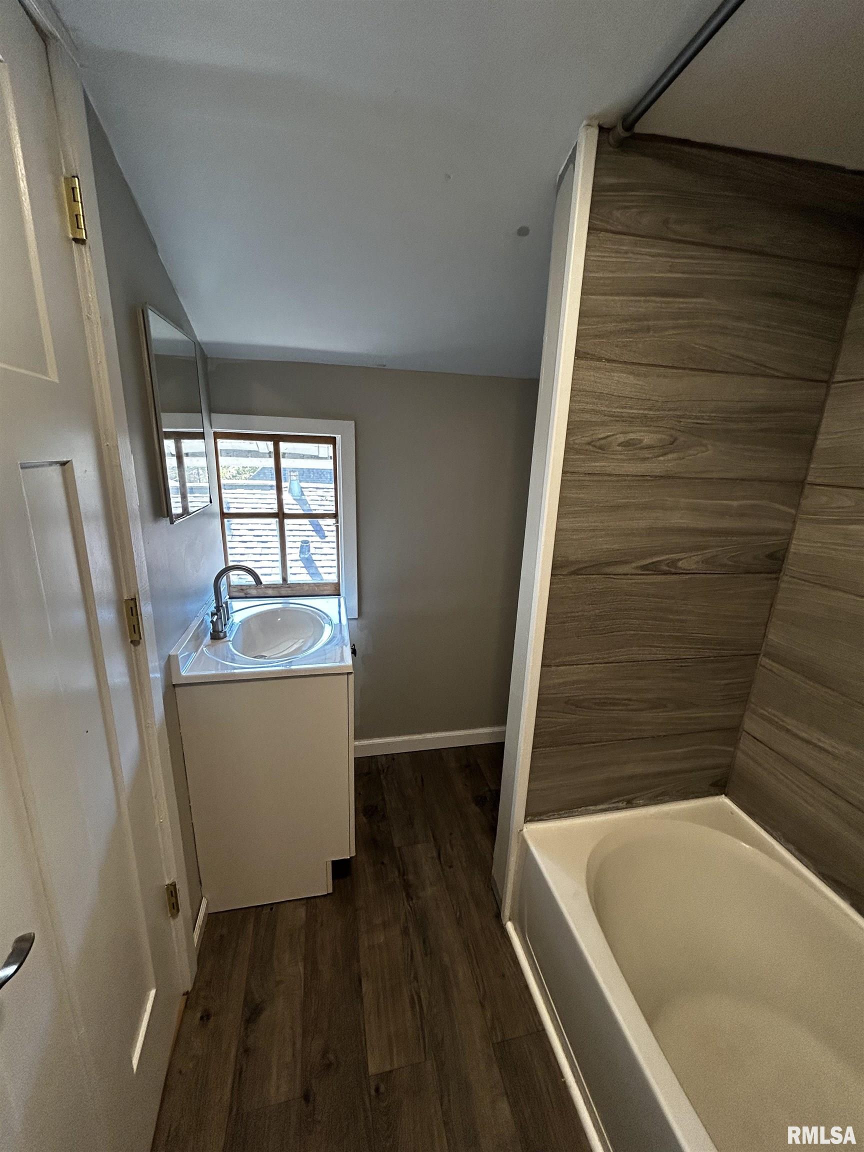 1822 North Sheridan Road Peoria, IL 61604 - Photo 14 of 16
