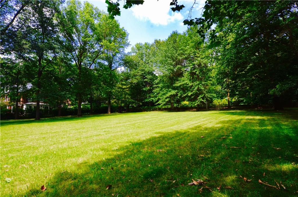 415.5 Woodland Road Sewickley, PA 15143 - Photo 3 of 4 Gallery Image 3