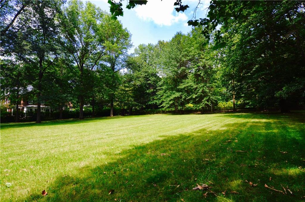 415.5 Woodland Road Sewickley, PA 15143 - Photo 4 of 4 Gallery Image 4