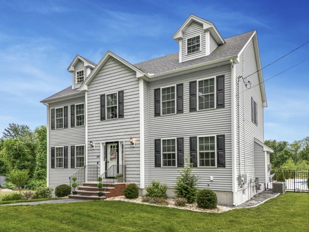 102 Parker Road Dracut, MA 01826 - Photo 1 of 35 Gallery Image 1