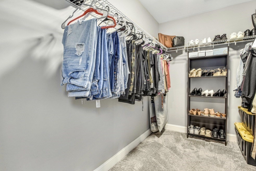 102 Parker Road Dracut, MA 01826 - Photo 15 of 35 Gallery Image 15