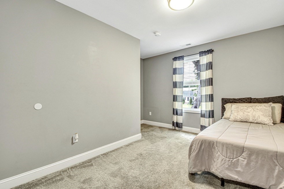 102 Parker Road Dracut, MA 01826 - Photo 20 of 35 Gallery Image 20