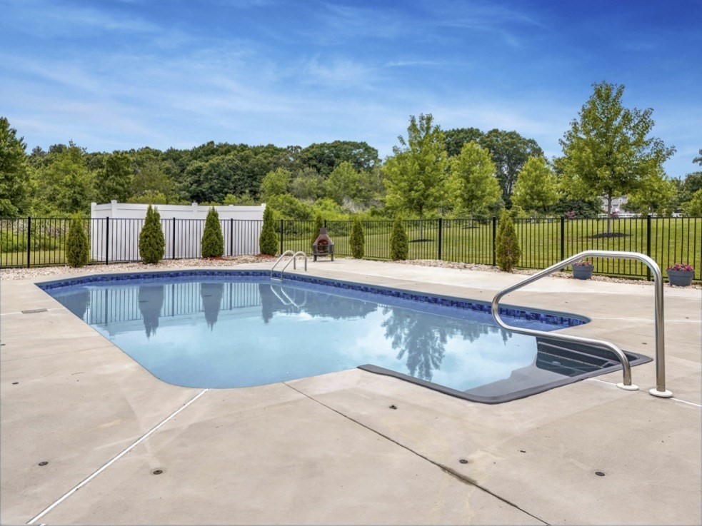 102 Parker Road Dracut, MA 01826 - Photo 26 of 35 Gallery Image 26