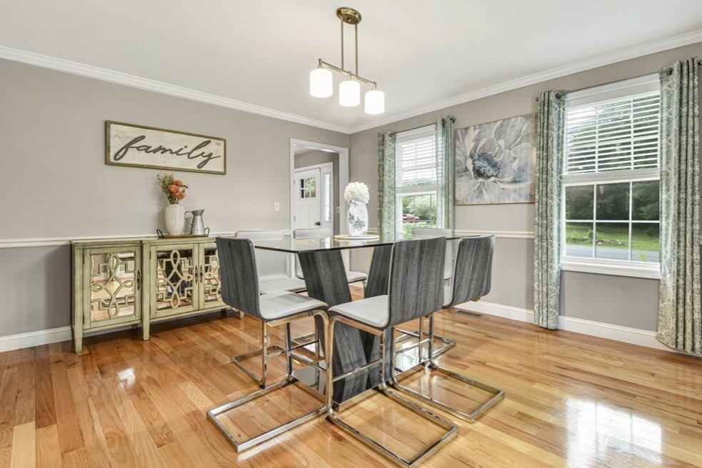 102 Parker Road Dracut, MA 01826 - Photo 4 of 35 Gallery Image 4