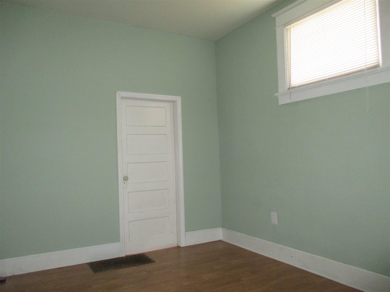1803 Stringtown Road Evansville, IN 47711 - Photo 12 of 21 Gallery Image 12