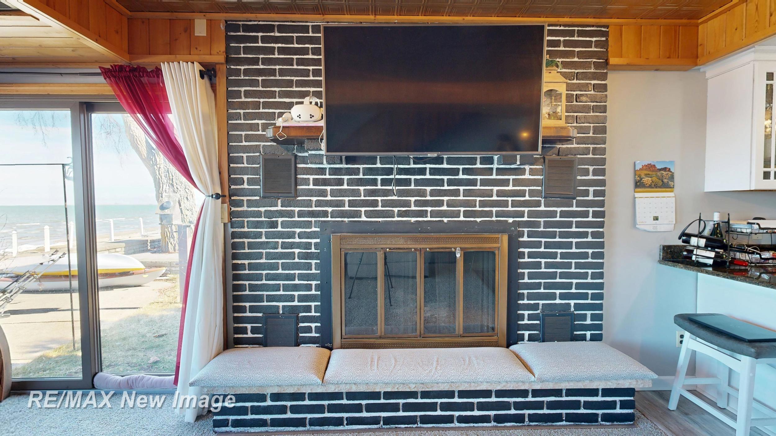 389 Ricoma Beach Road Bay City, MI 48706 - Photo 8 of 61