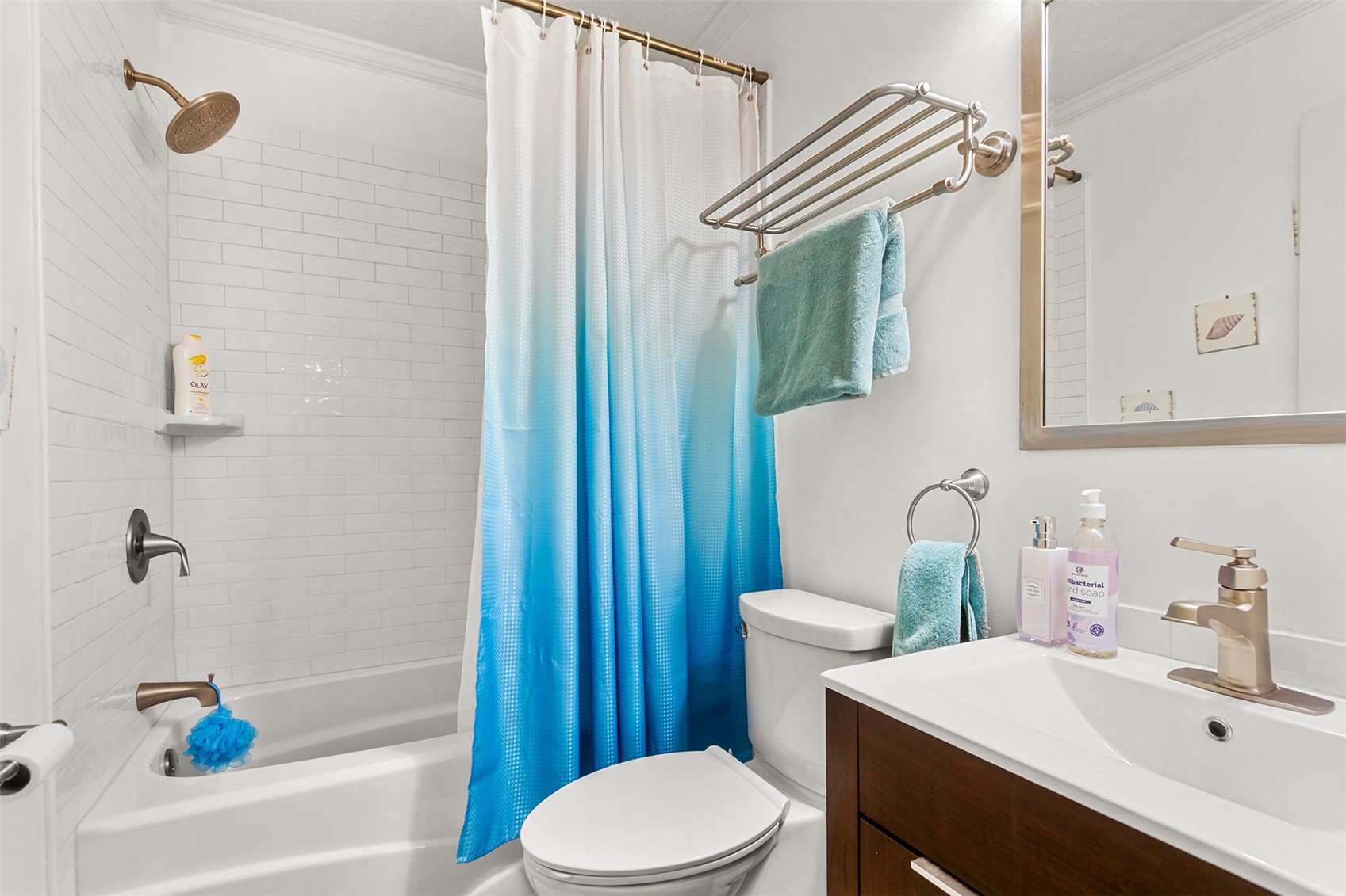 304 Illinois Gulch Road, Unit 204 Breckenridge, CO 80424 - Photo 6 of 13 a bathroom with a sink toilet and shower