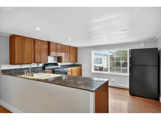 $149,000 | 681 Southwest Concord Way, Beaverton, OR 97006