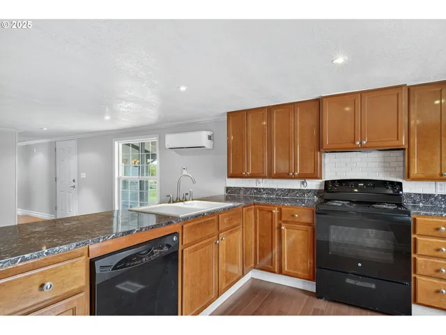 $149,000 | 681 Southwest Concord Way, Beaverton, OR 97006