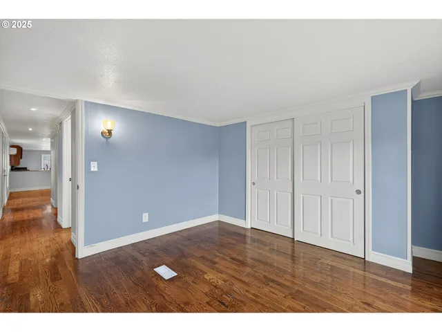 $149,000 | 681 Southwest Concord Way, Beaverton, OR 97006