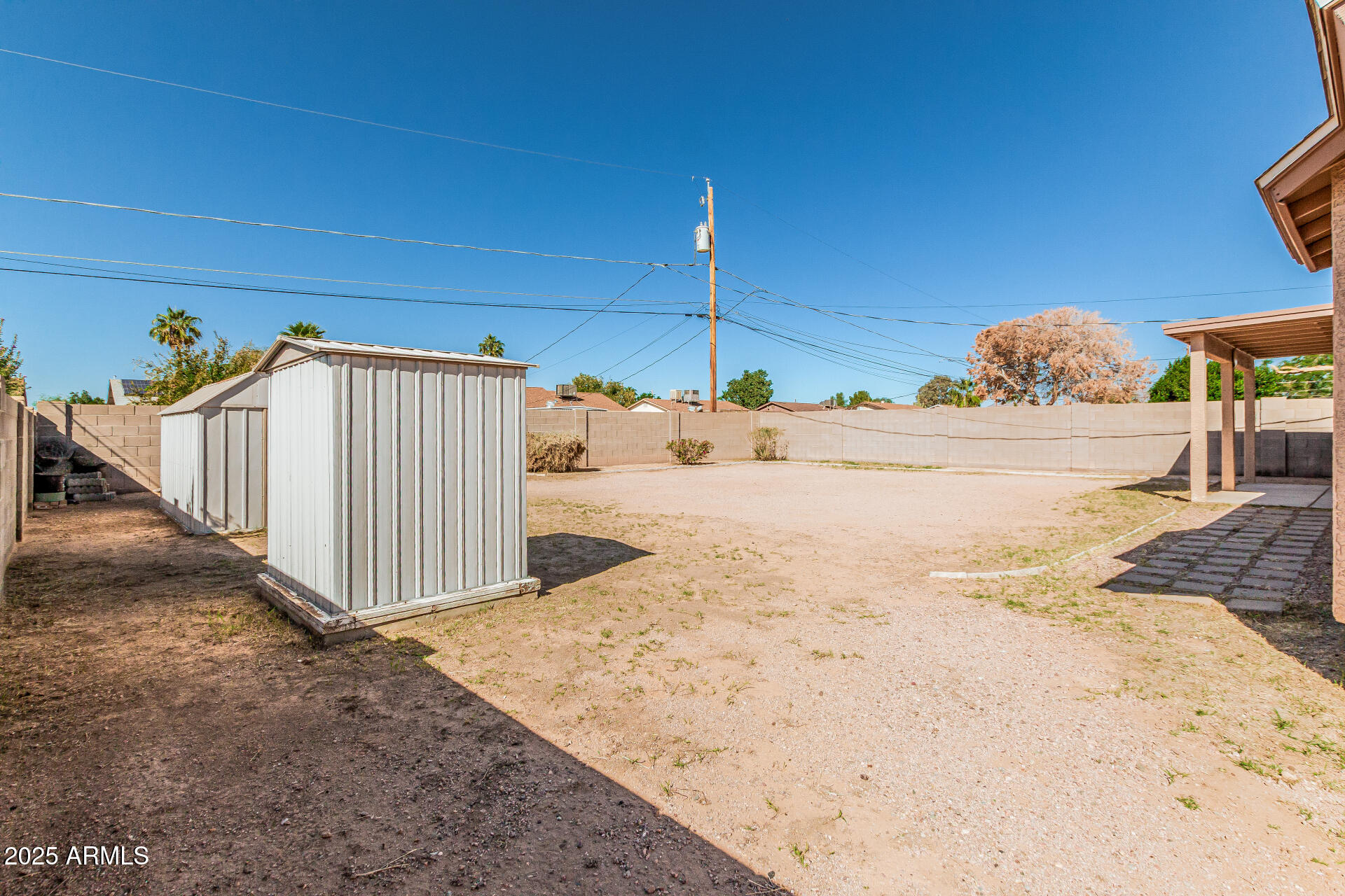 2264 South Belair Road Apache Junction, AZ 85119 - Photo 18 of 19 a view of a backyard of a house