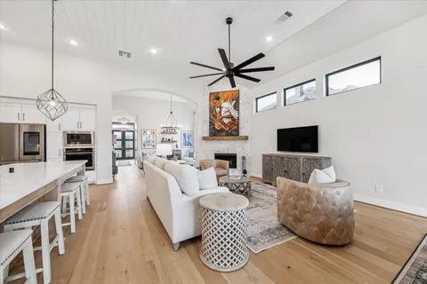 $750,000 | 3206 Brays Point, Katy, TX 77493