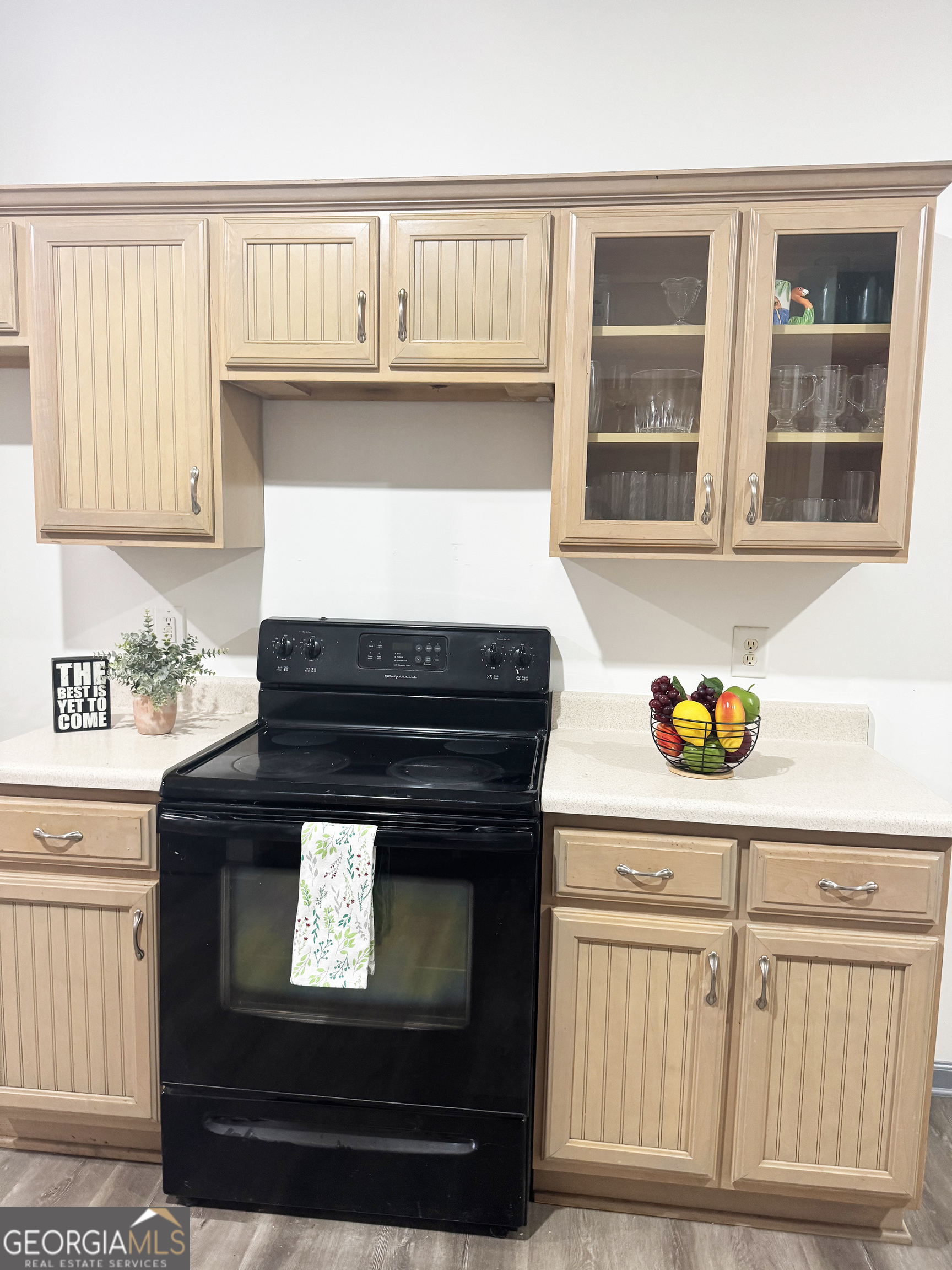 314 Hickory Road Jackson, GA 30233 - Photo 8 of 23 a kitchen with stainless steel appliances granite countertop a stove and a microwave